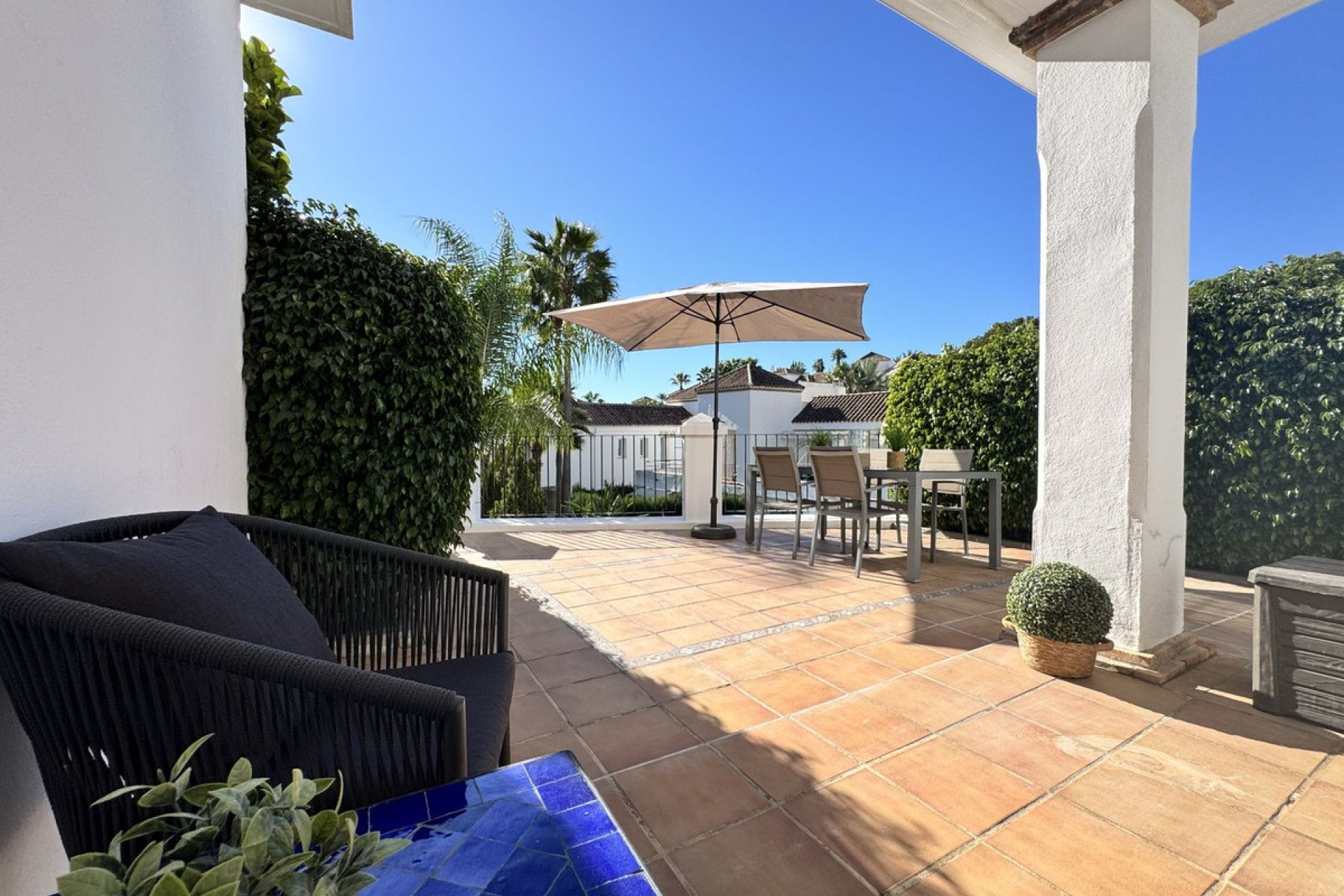 Resale - Apartment - Ground Floor Apartment - Marbella - Nueva Andalucia