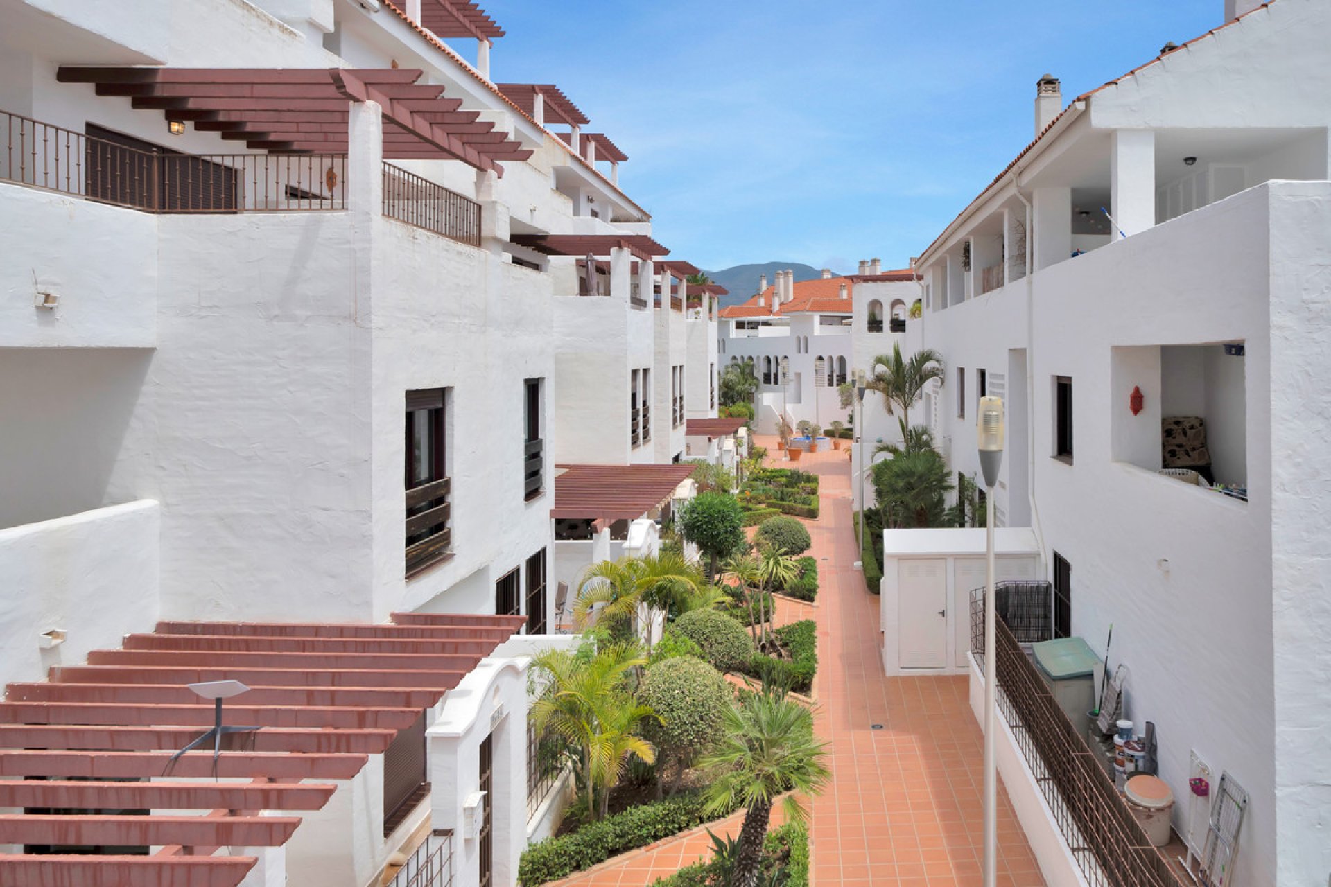 Resale - Apartment - Ground Floor Apartment - Marbella - Nueva Andalucia