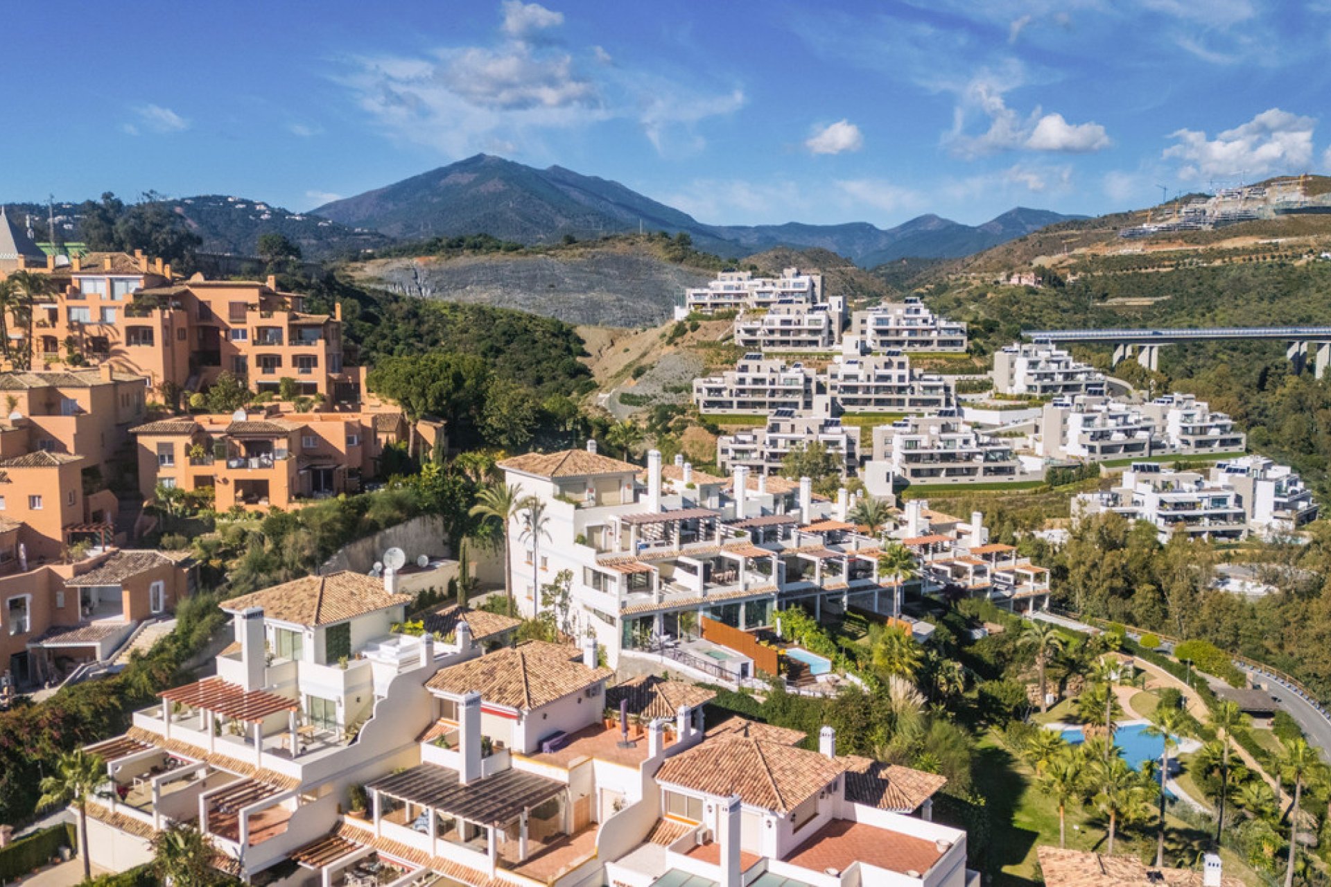 Resale - Apartment - Ground Floor Apartment - Marbella - Nueva Andalucia