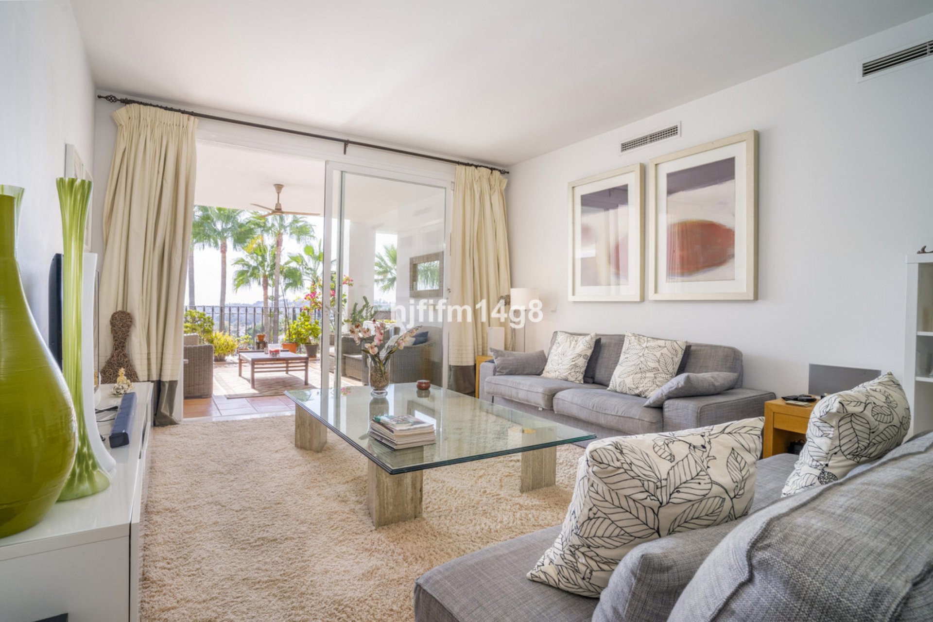 Resale - Apartment - Ground Floor Apartment - Marbella - Nueva Andalucia