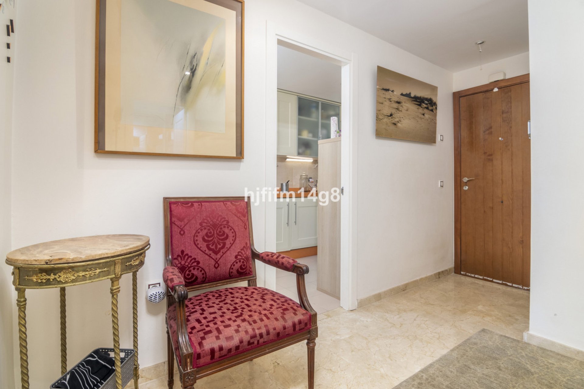 Resale - Apartment - Ground Floor Apartment - Marbella - Nueva Andalucia