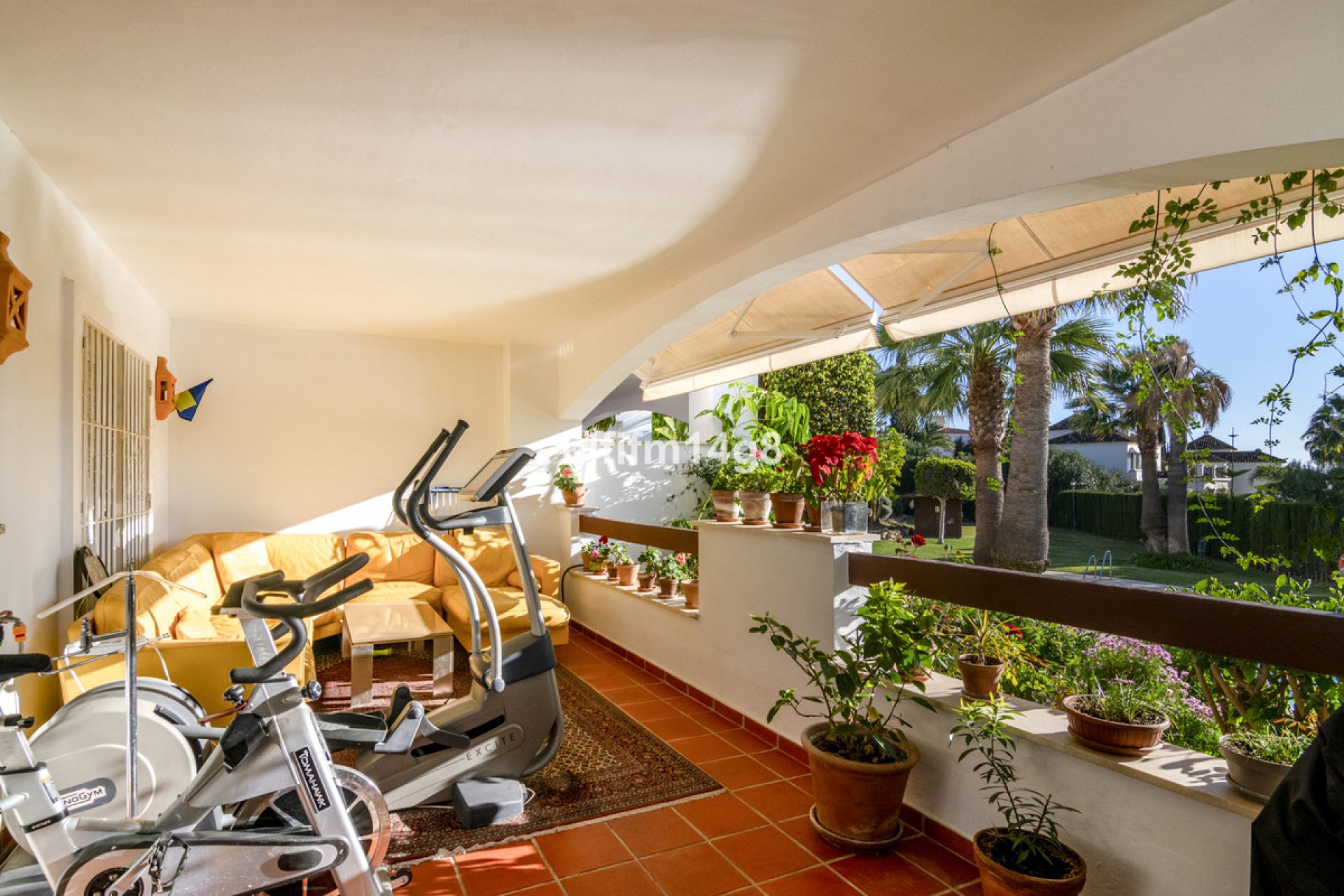 Resale - Apartment - Ground Floor Apartment - Marbella - Nueva Andalucia