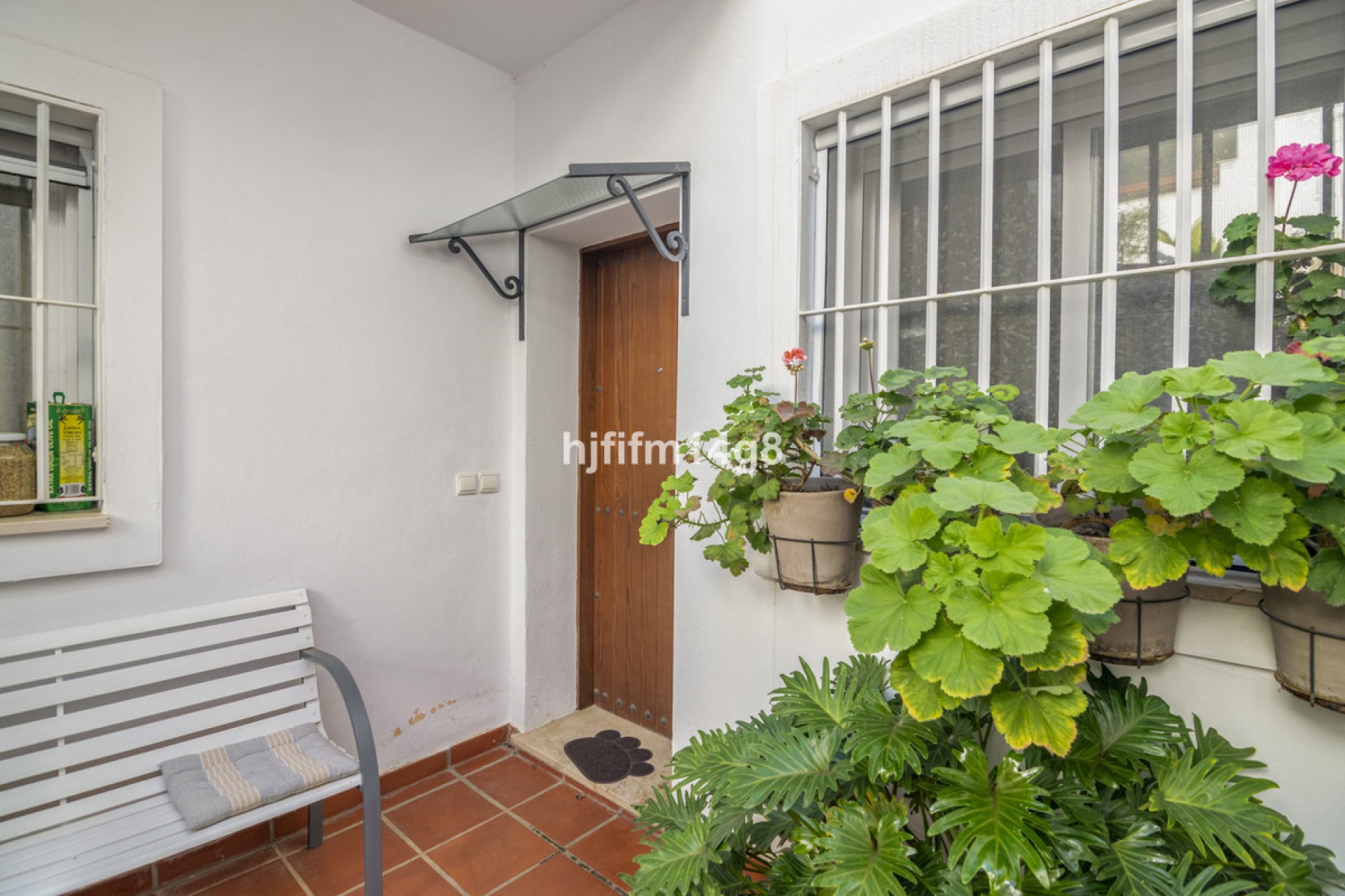 Resale - Apartment - Ground Floor Apartment - Marbella - Nueva Andalucia