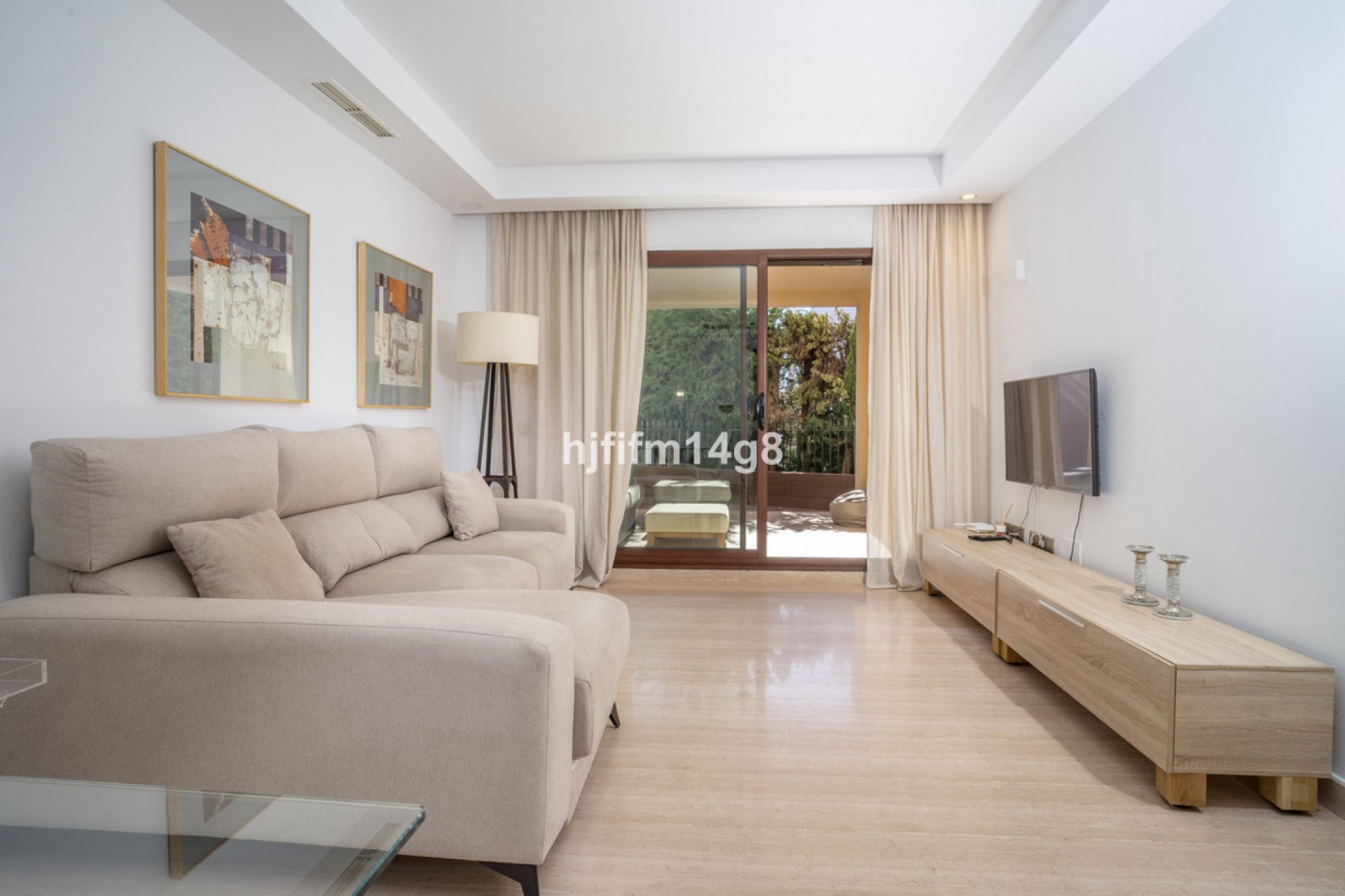 Resale - Apartment - Ground Floor Apartment - Marbella - Nueva Andalucia