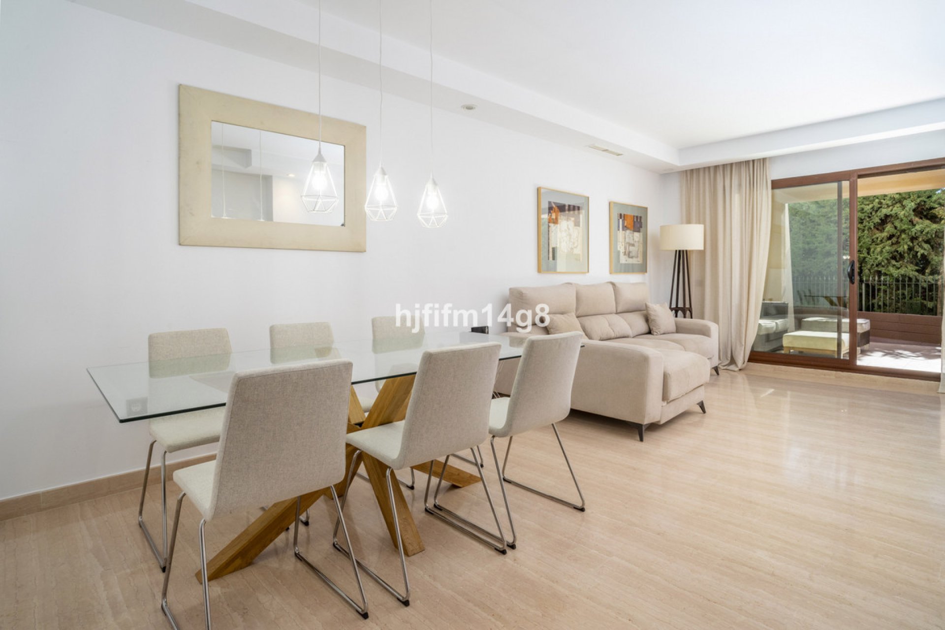 Resale - Apartment - Ground Floor Apartment - Marbella - Nueva Andalucia