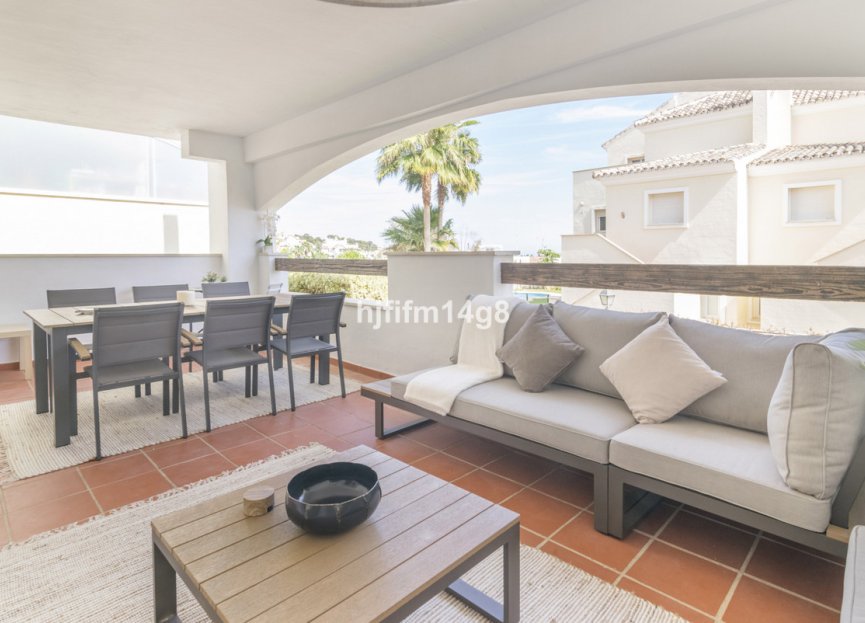 Resale - Apartment - Ground Floor Apartment - Marbella - Nueva Andalucia