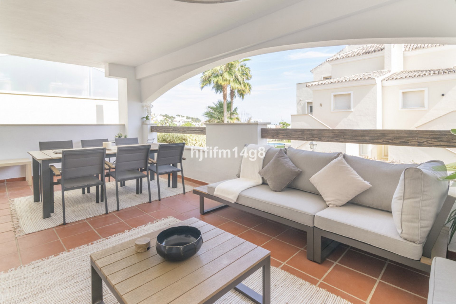 Resale - Apartment - Ground Floor Apartment - Marbella - Nueva Andalucia