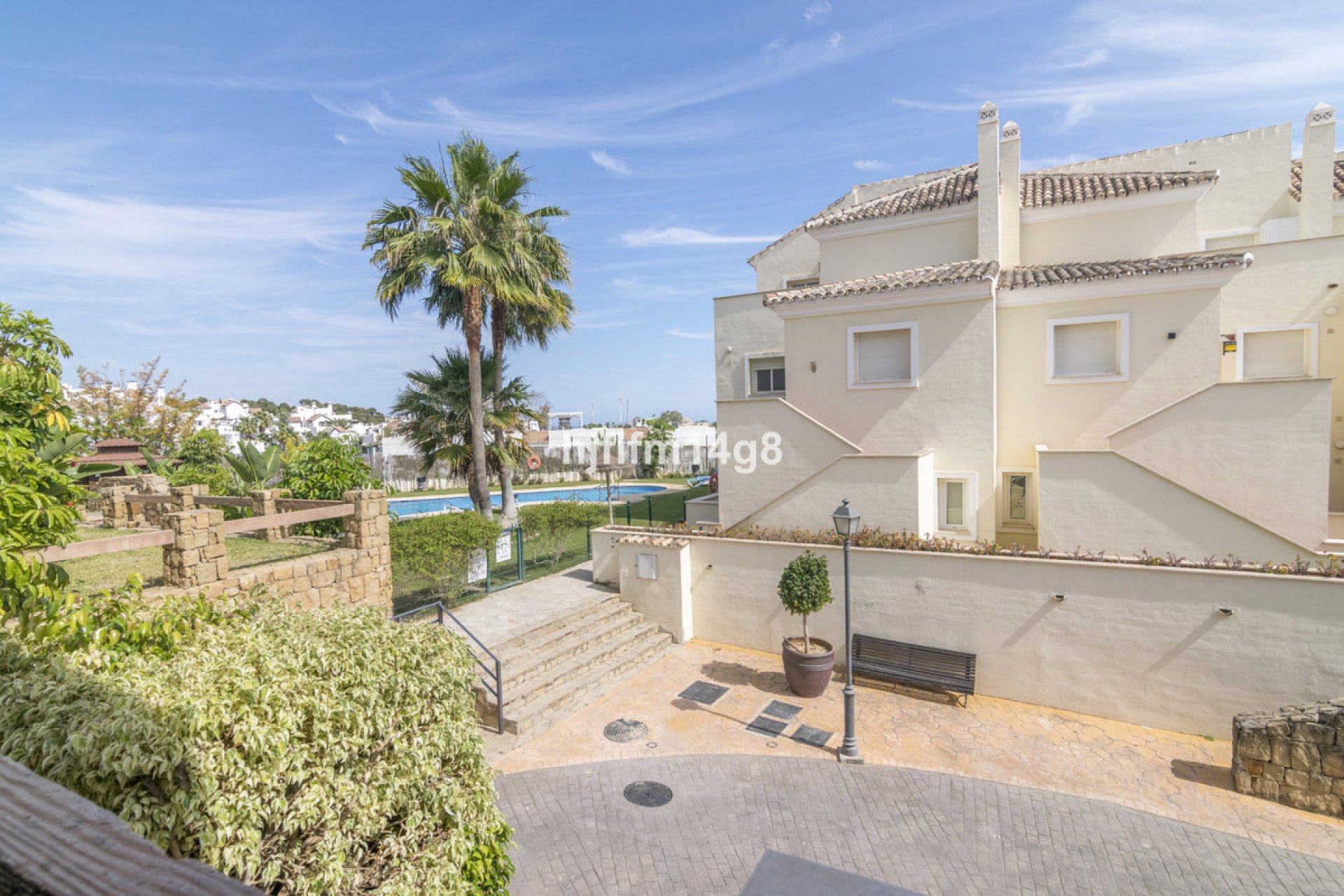 Resale - Apartment - Ground Floor Apartment - Marbella - Nueva Andalucia