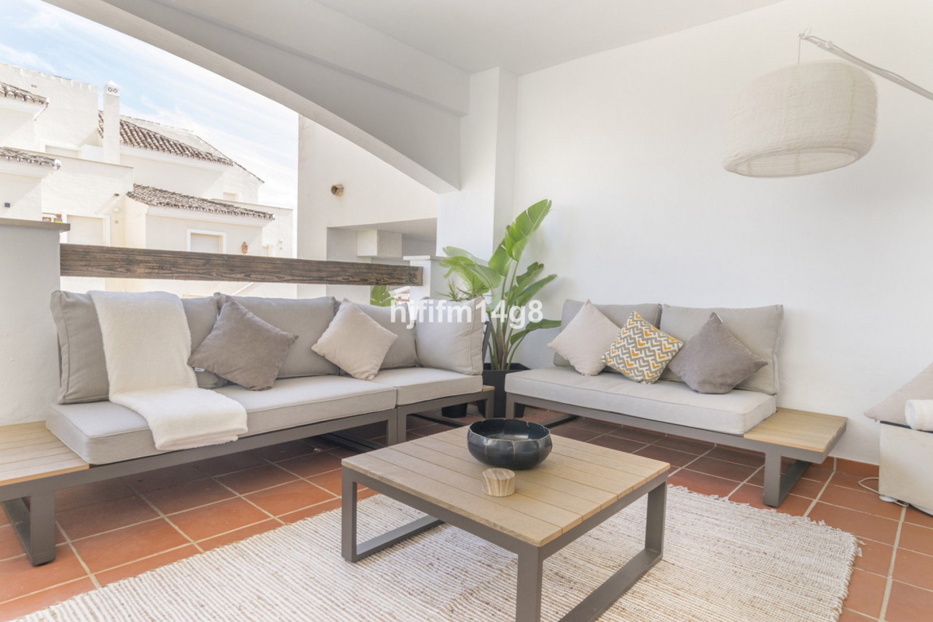 Resale - Apartment - Ground Floor Apartment - Marbella - Nueva Andalucia