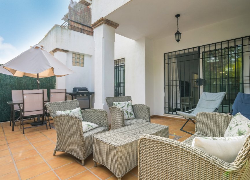 Resale - Apartment - Ground Floor Apartment - Marbella - Nueva Andalucia