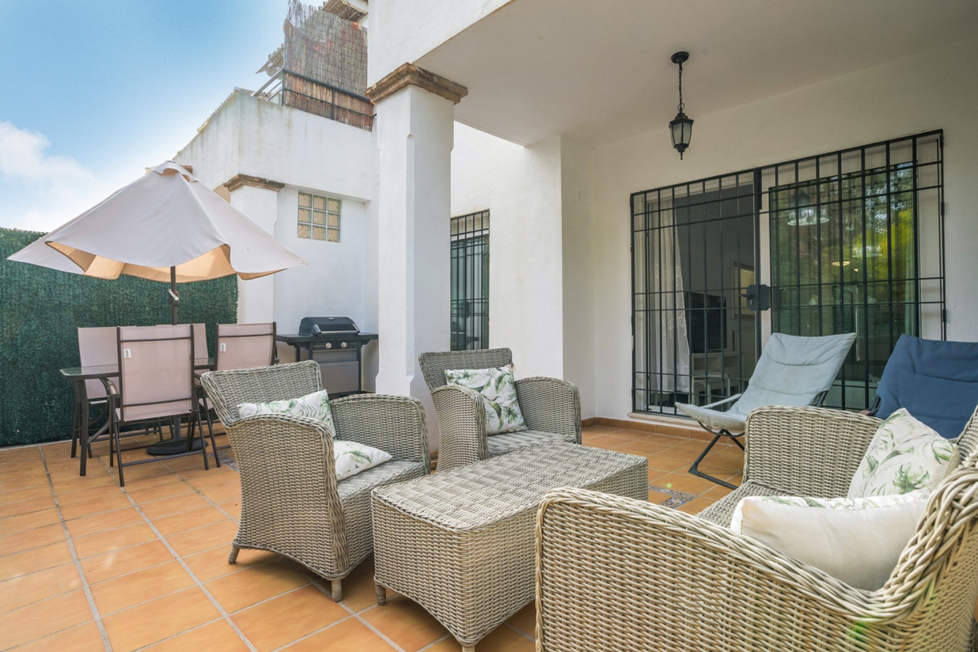 Resale - Apartment - Ground Floor Apartment - Marbella - Nueva Andalucia