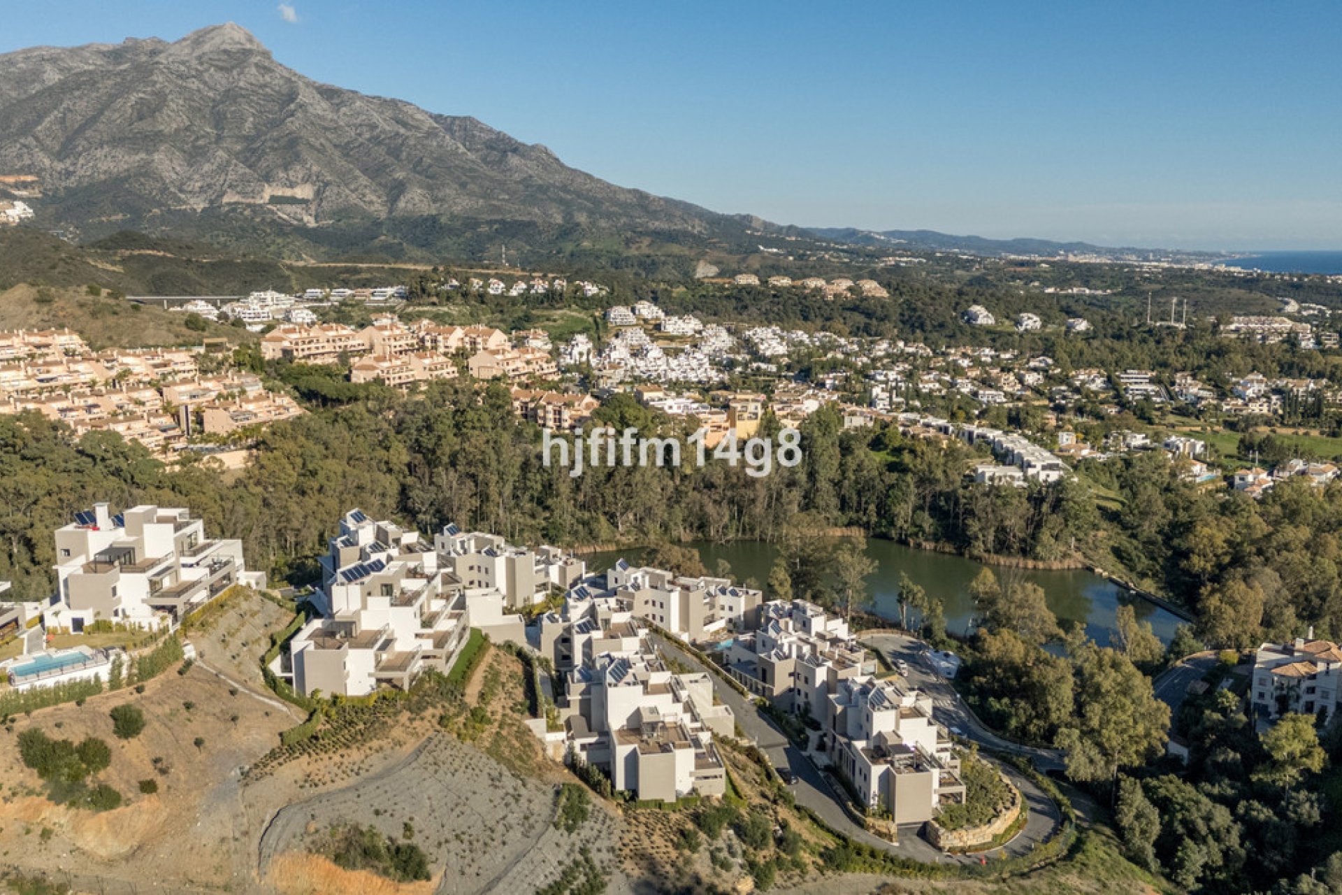 Resale - Apartment - Ground Floor Apartment - Marbella - Nueva Andalucia