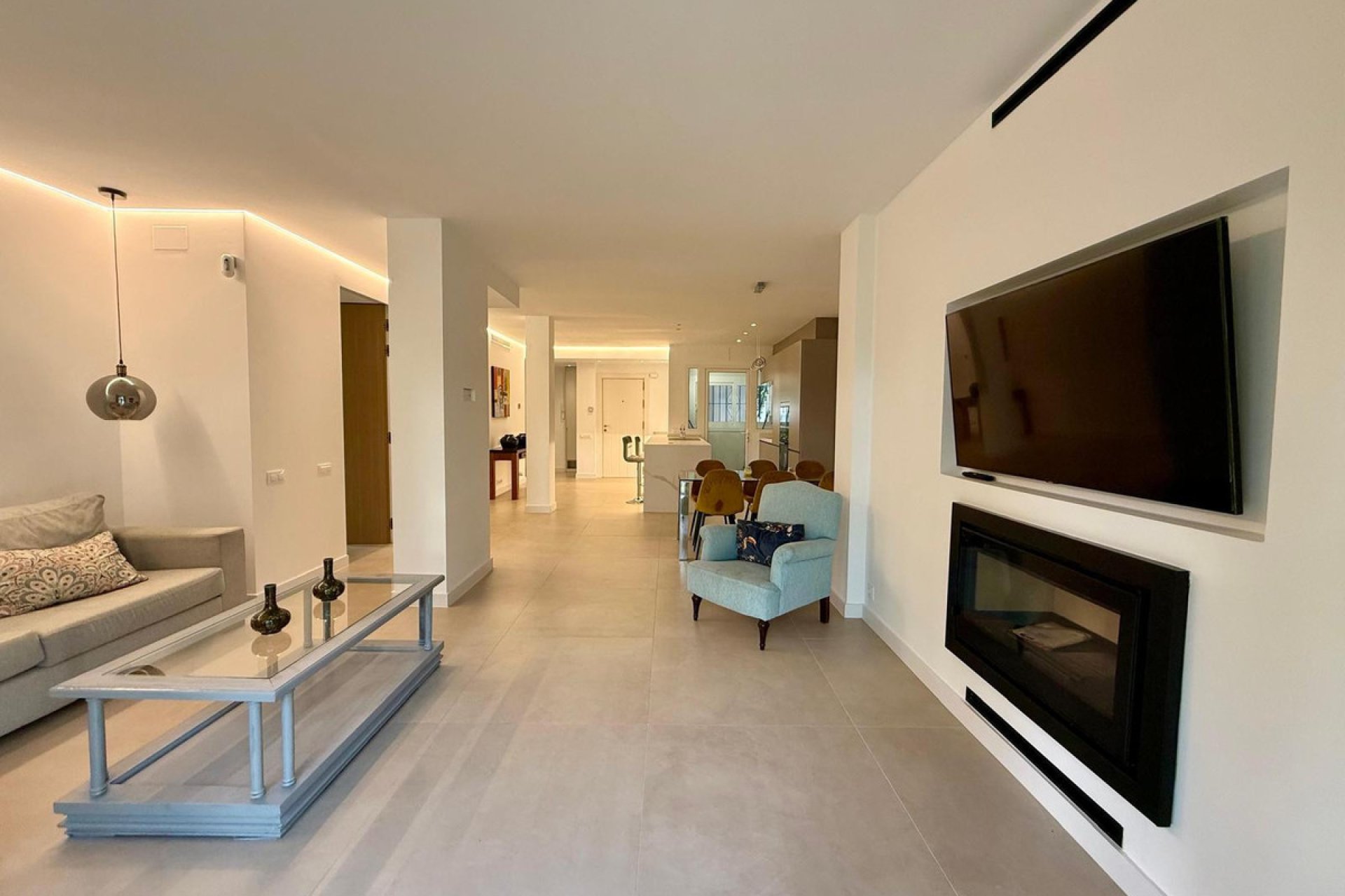 Resale - Apartment - Ground Floor Apartment - Marbella - Nueva Andalucia