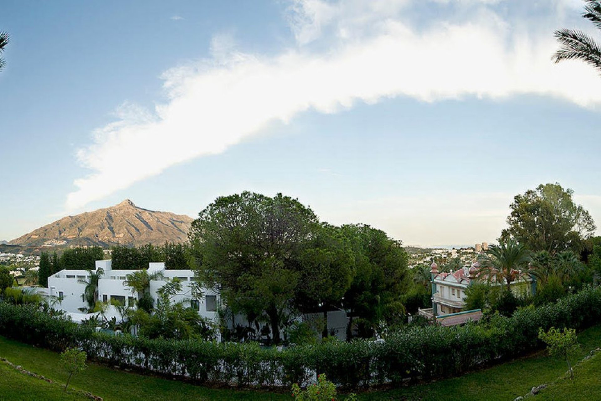 Resale - Apartment - Ground Floor Apartment - Marbella - Nueva Andalucia