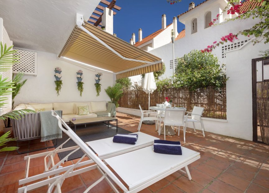 Resale - Apartment - Ground Floor Apartment - Marbella - Nueva Andalucia