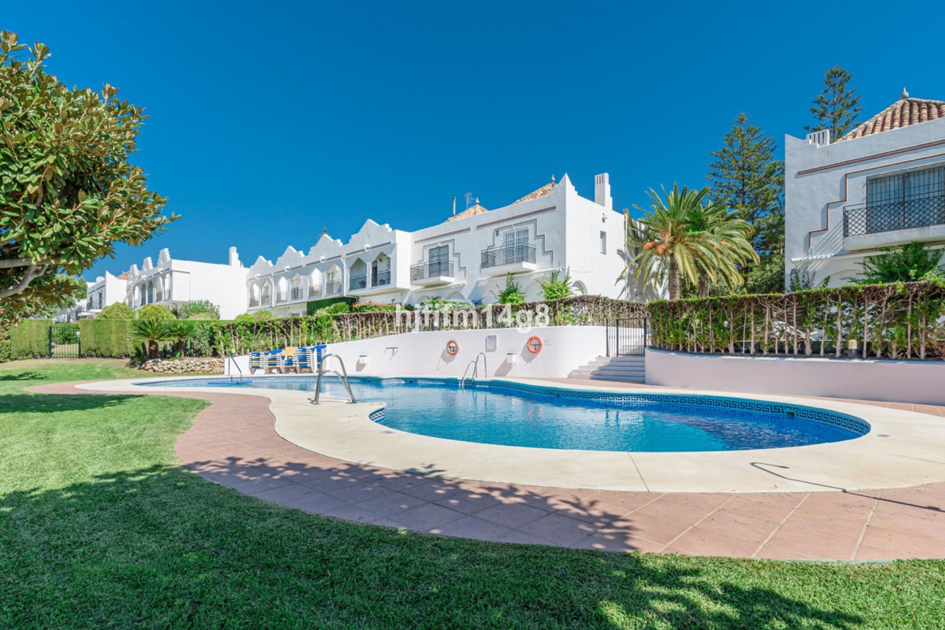 Resale - Apartment - Ground Floor Apartment - Marbella - Nueva Andalucia