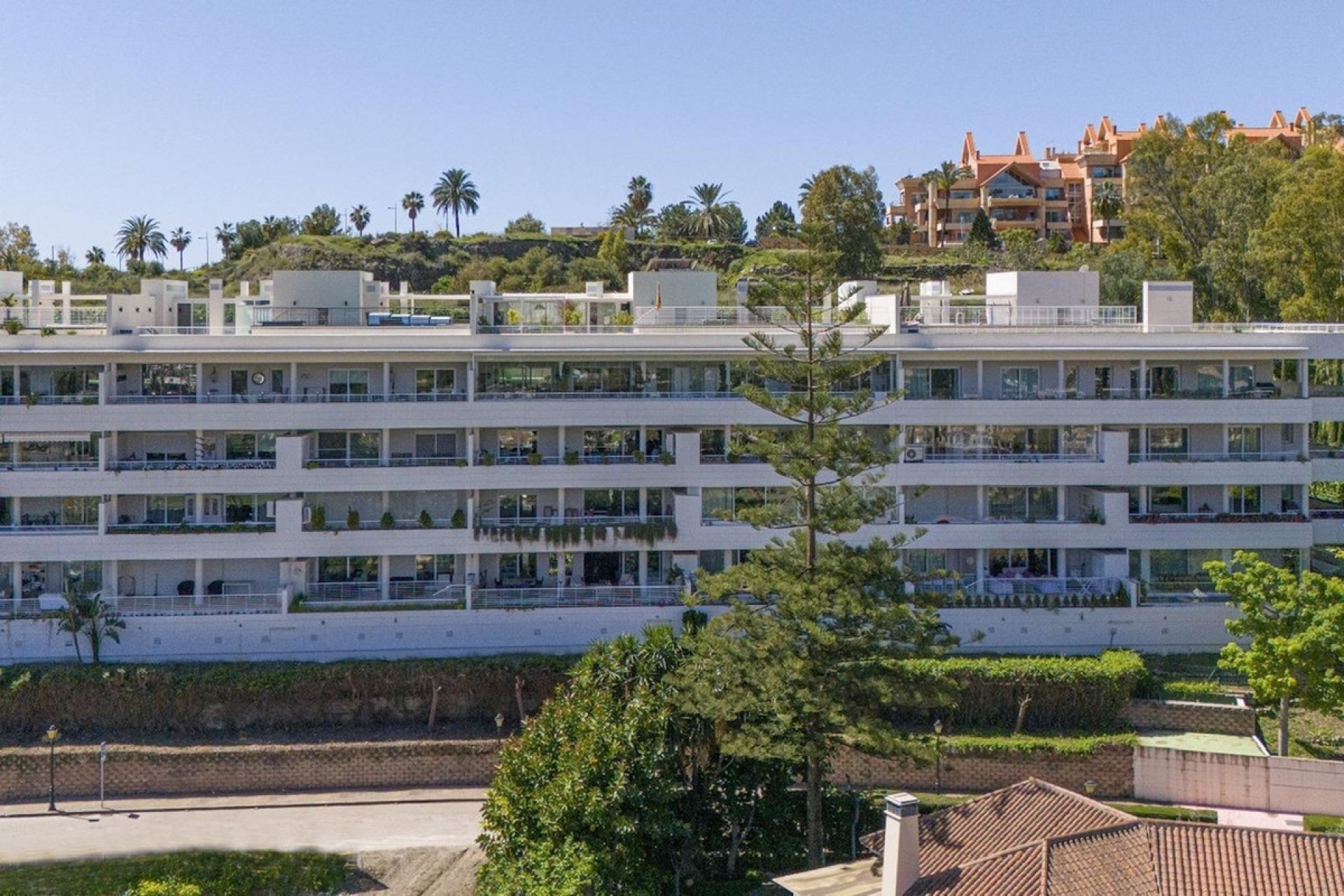 Resale - Apartment - Ground Floor Apartment - Marbella - Nueva Andalucia