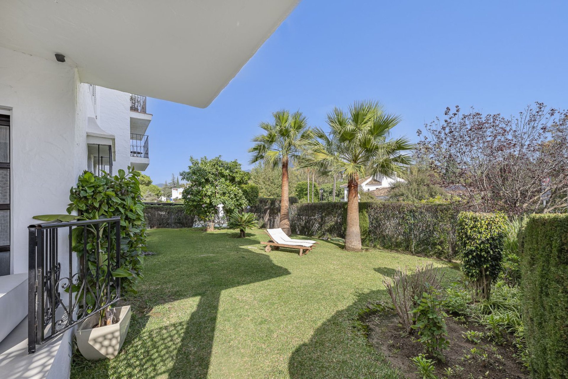 Resale - Apartment - Ground Floor Apartment - Marbella - Nueva Andalucia