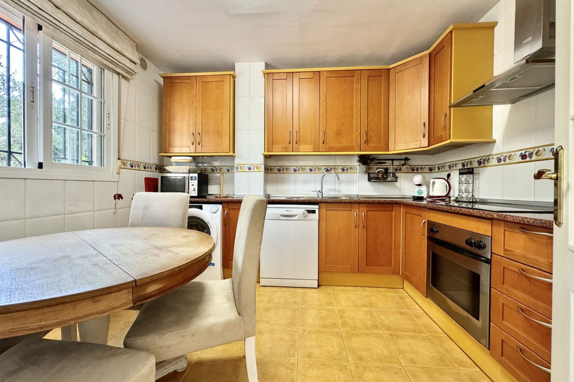 Resale - Apartment - Ground Floor Apartment - Marbella - Nueva Andalucia