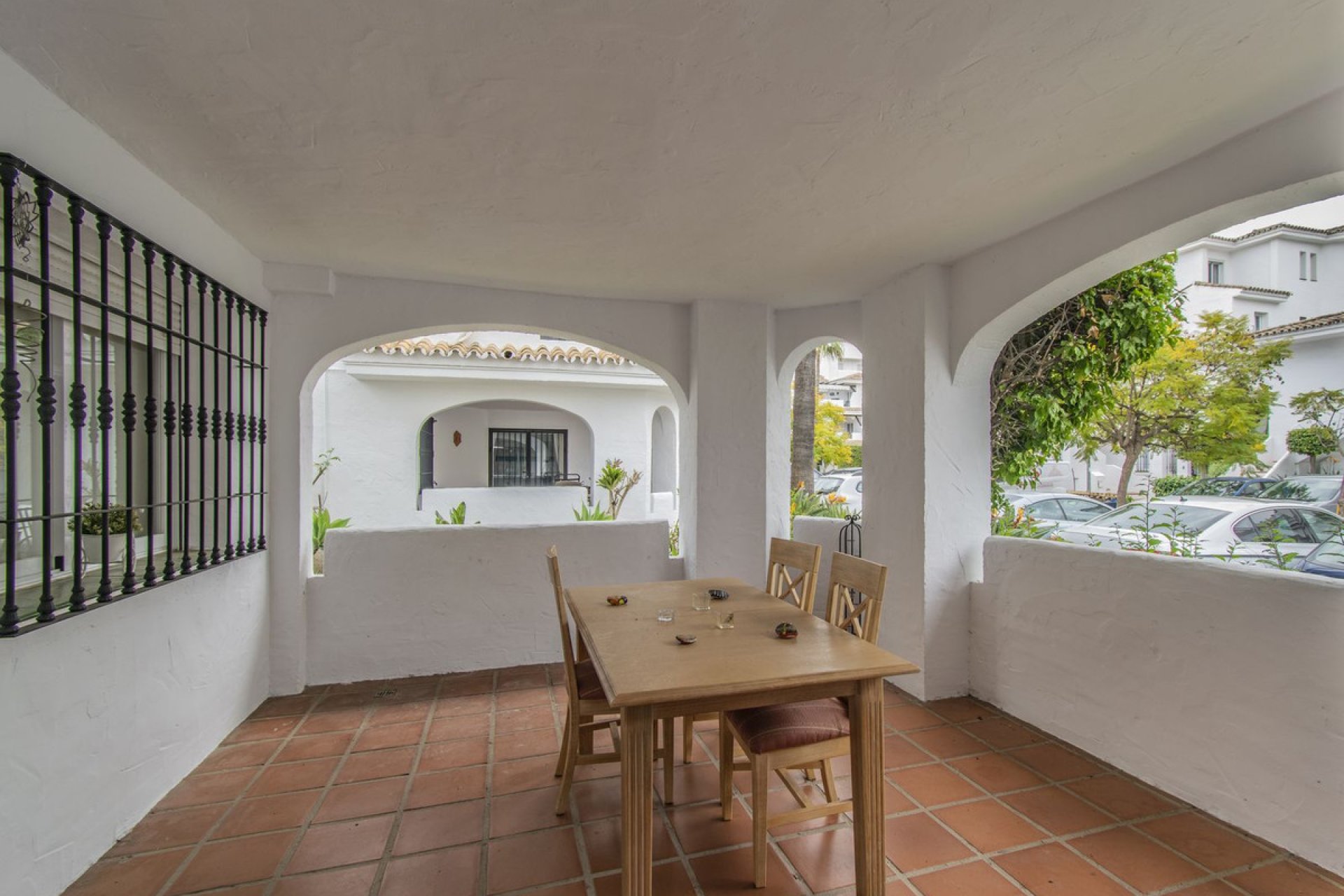 Resale - Apartment - Ground Floor Apartment - Marbella - Nueva Andalucia