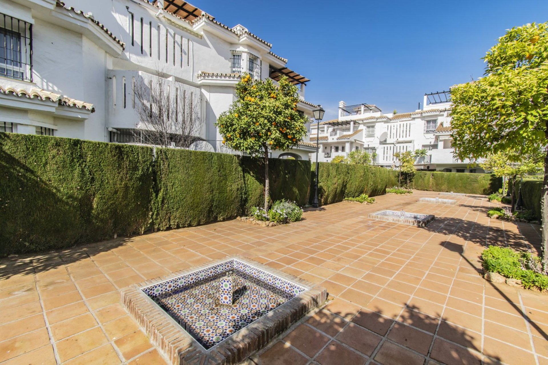 Resale - Apartment - Ground Floor Apartment - Marbella - Nueva Andalucia