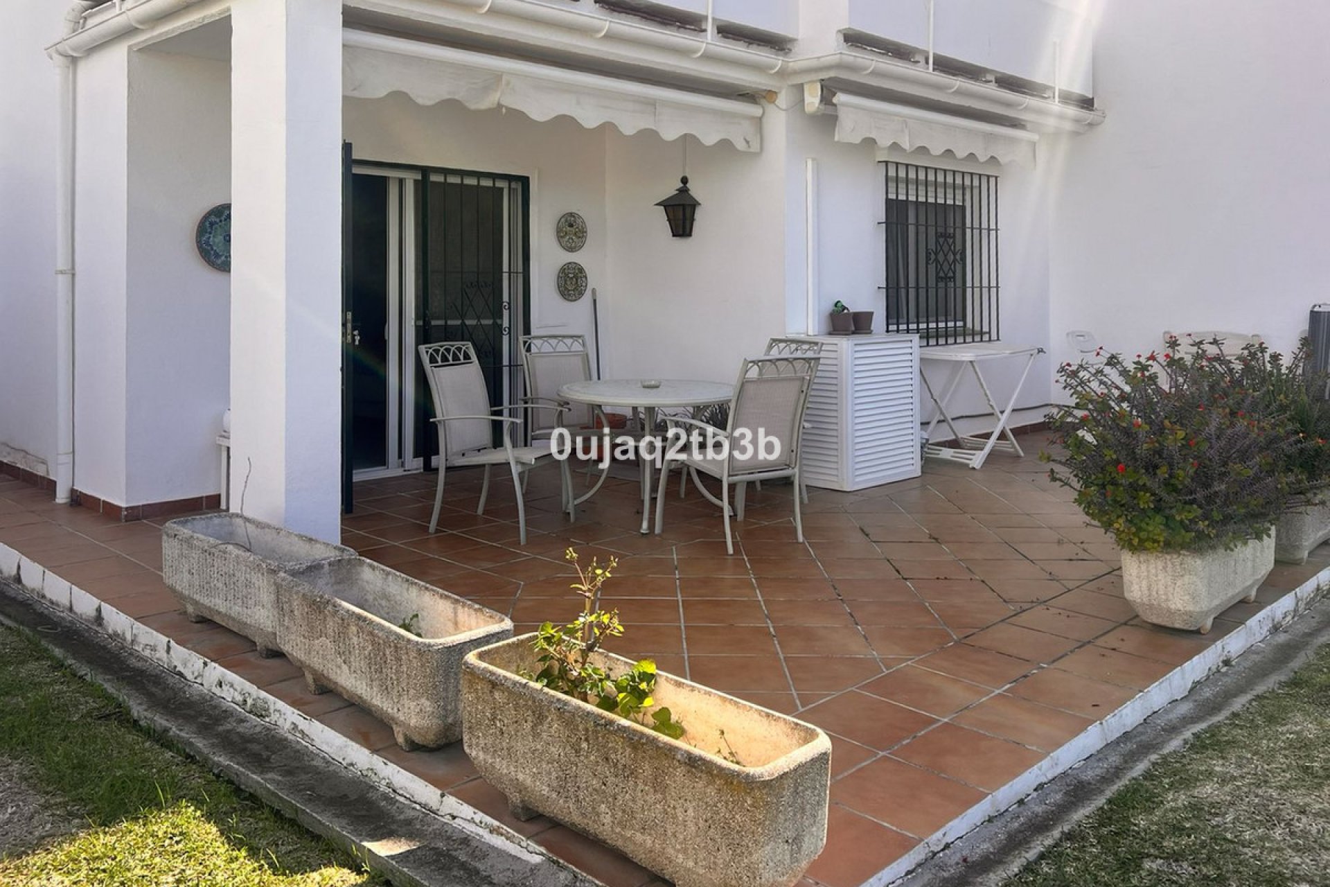 Resale - Apartment - Ground Floor Apartment - Marbella - Nueva Andalucia