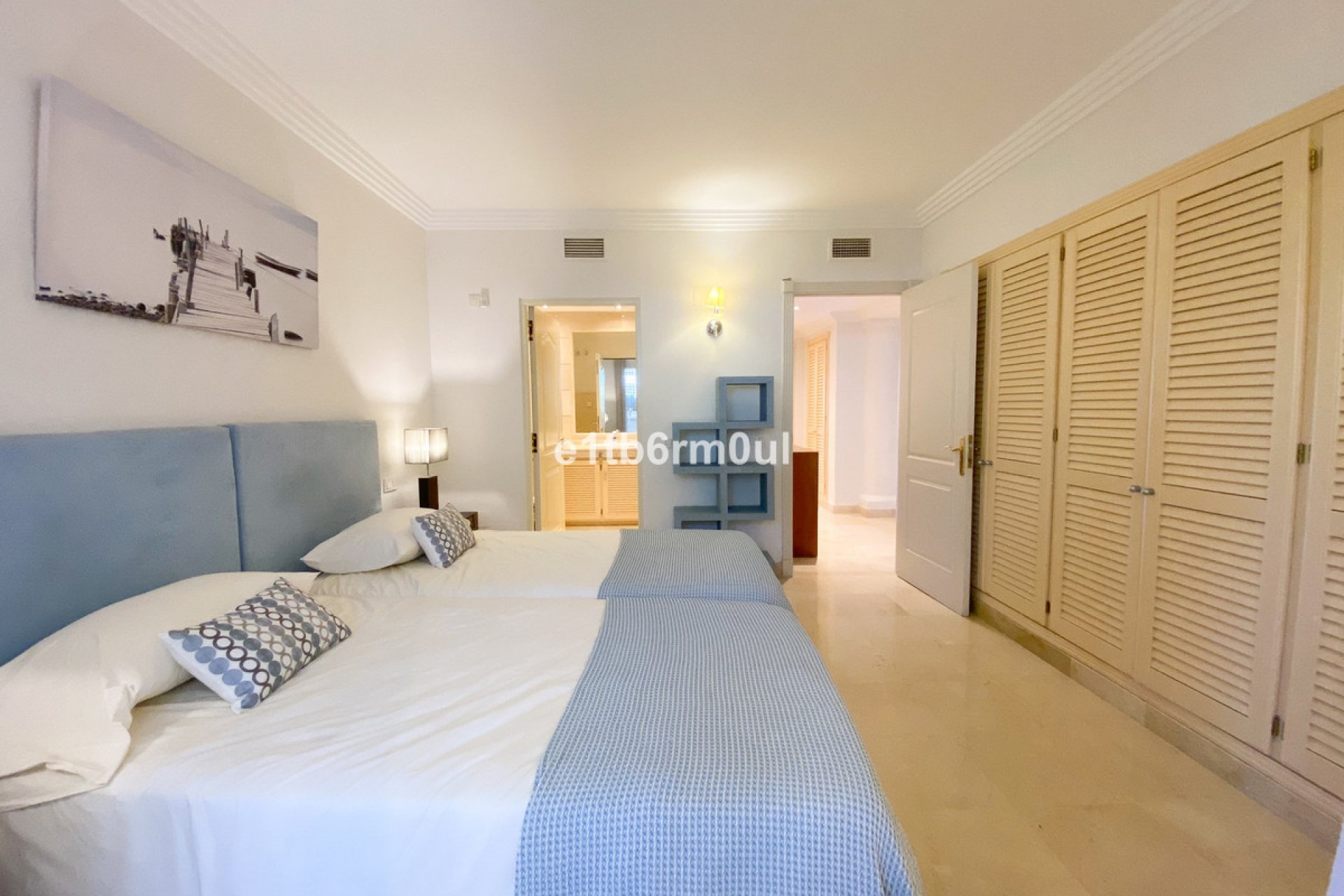 Resale - Apartment - Ground Floor Apartment - Marbella - Nueva Andalucia