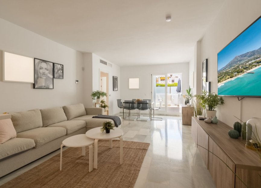 Resale - Apartment - Ground Floor Apartment - Marbella - Nueva Andalucia