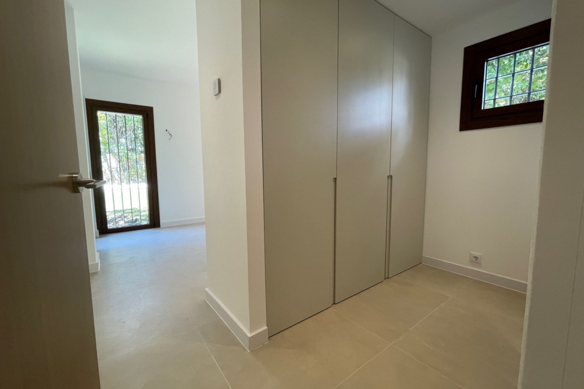 Resale - Apartment - Ground Floor Apartment - Marbella - Nueva Andalucia