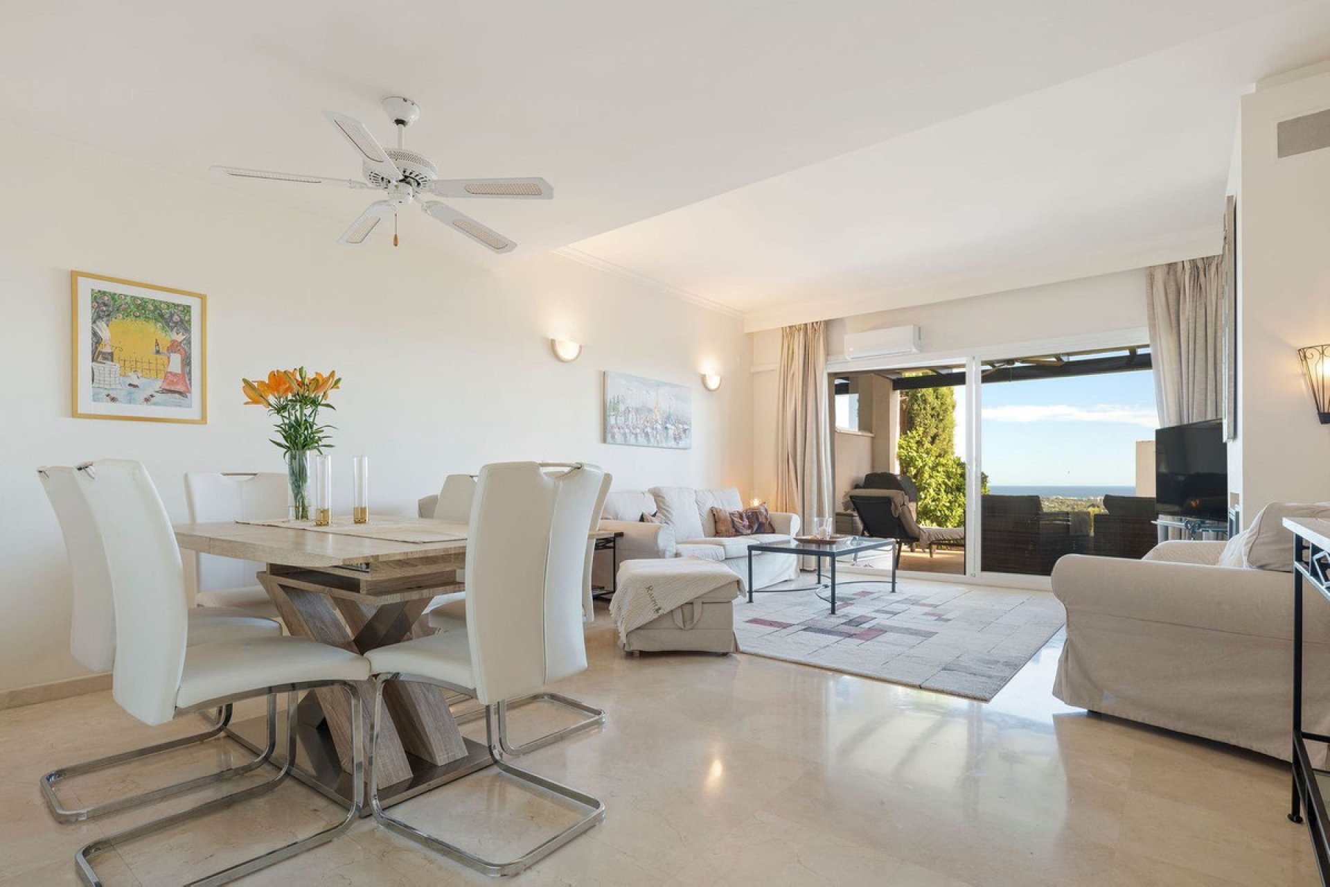 Resale - Apartment - Ground Floor Apartment - Marbella - Nueva Andalucia