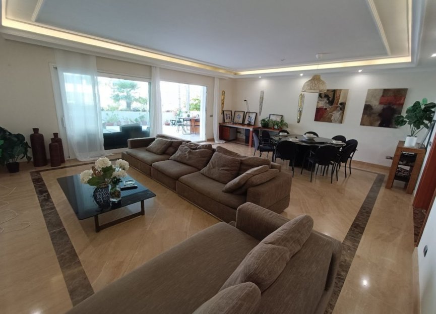 Resale - Apartment - Ground Floor Apartment - Marbella - Puerto Banús