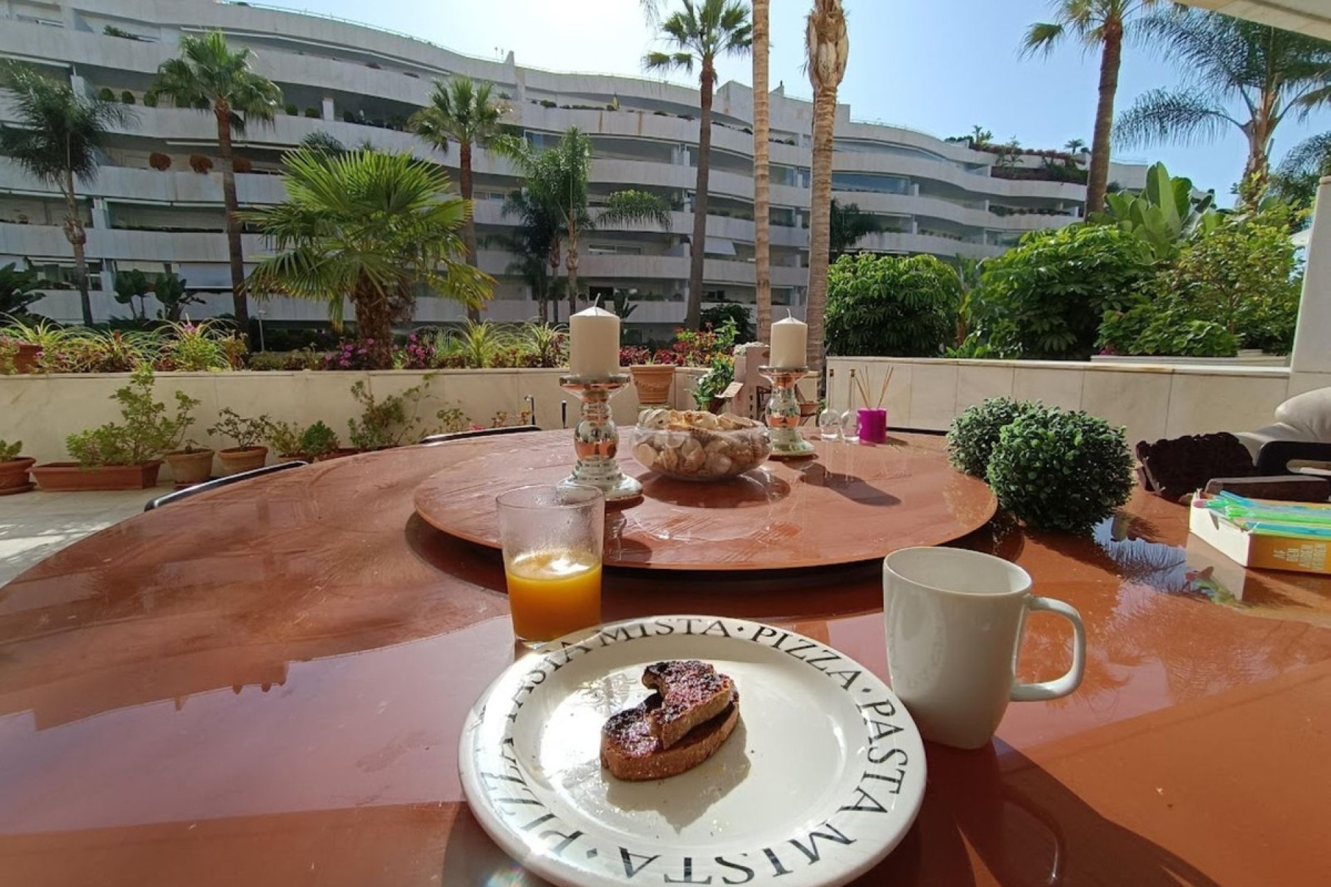 Resale - Apartment - Ground Floor Apartment - Marbella - Puerto Banús