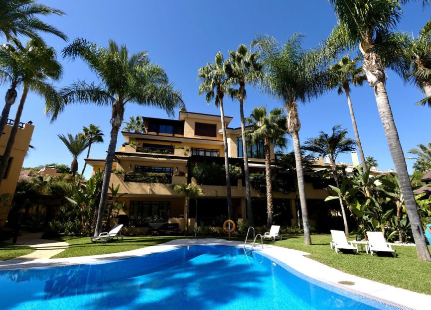 Resale - Apartment - Ground Floor Apartment - Marbella - Puerto Banús