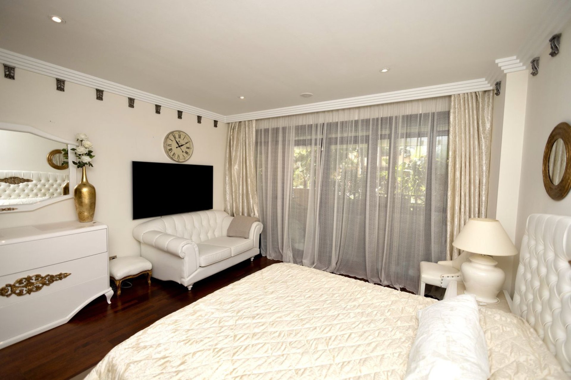 Resale - Apartment - Ground Floor Apartment - Marbella - Puerto Banús