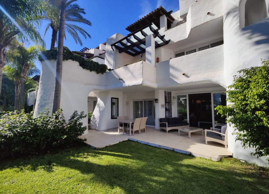 Resale - Apartment - Ground Floor Apartment - Marbella - Puerto Banús