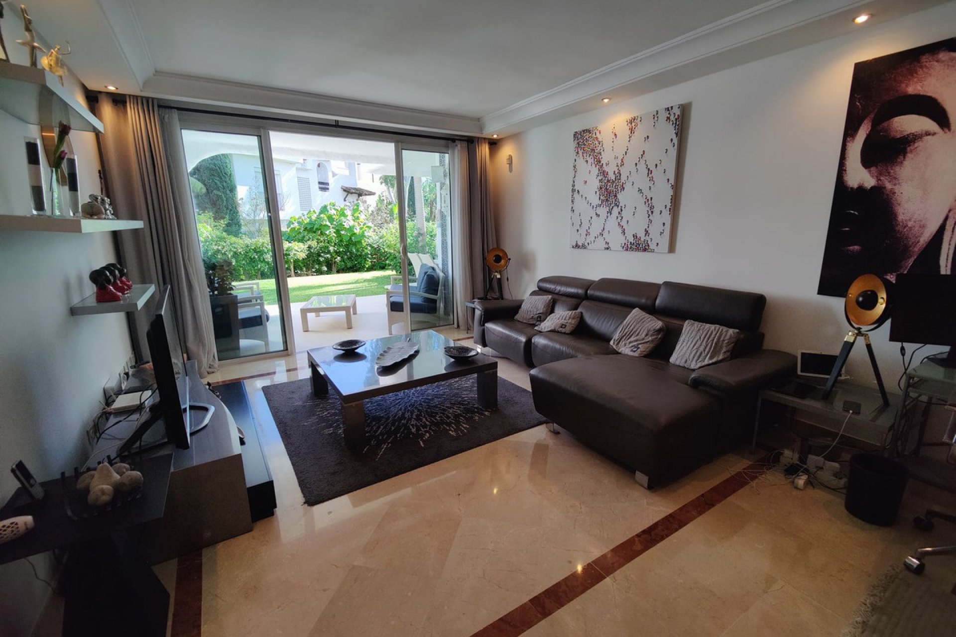 Resale - Apartment - Ground Floor Apartment - Marbella - Puerto Banús