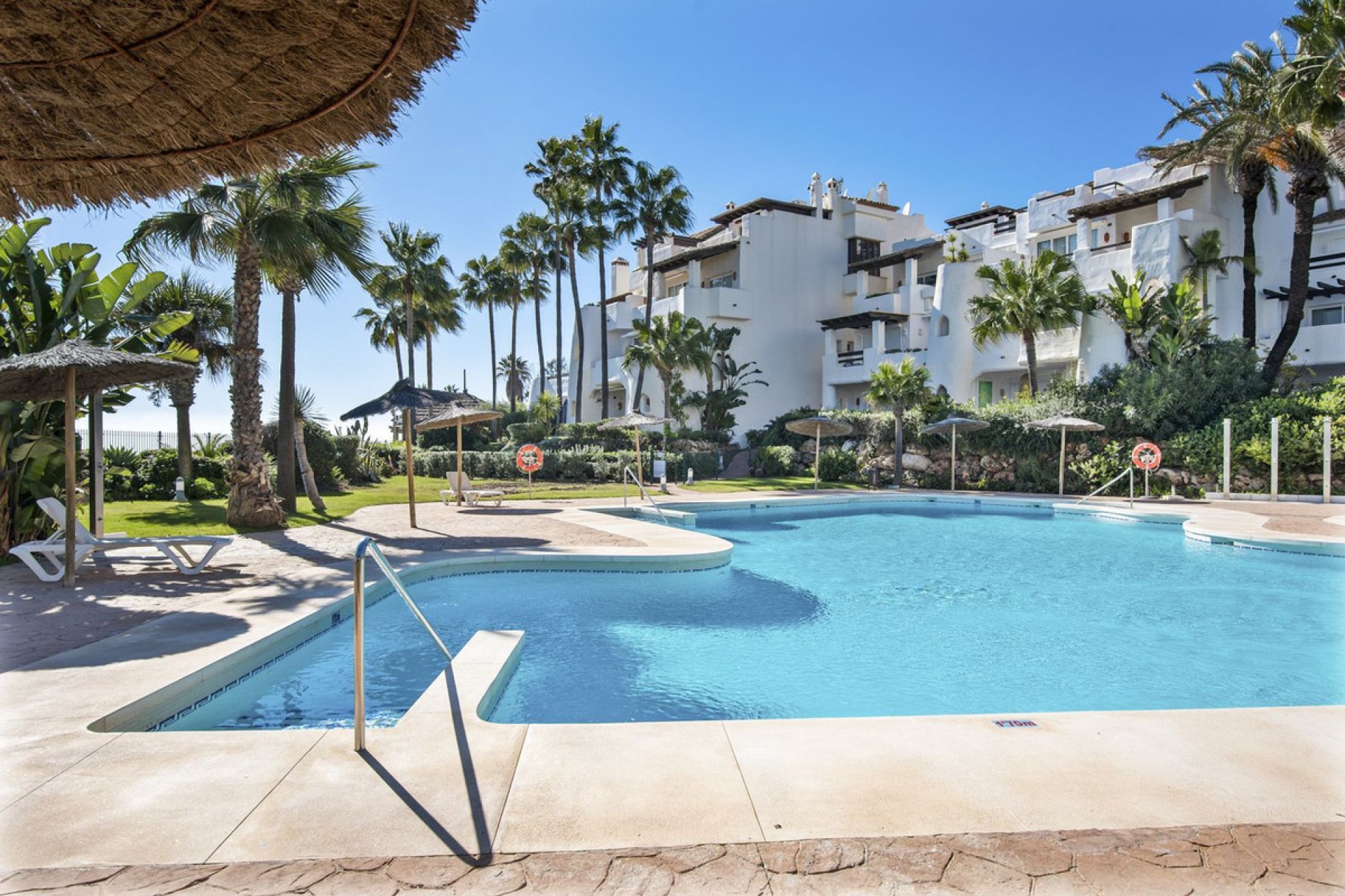 Resale - Apartment - Ground Floor Apartment - Marbella - Puerto Banús