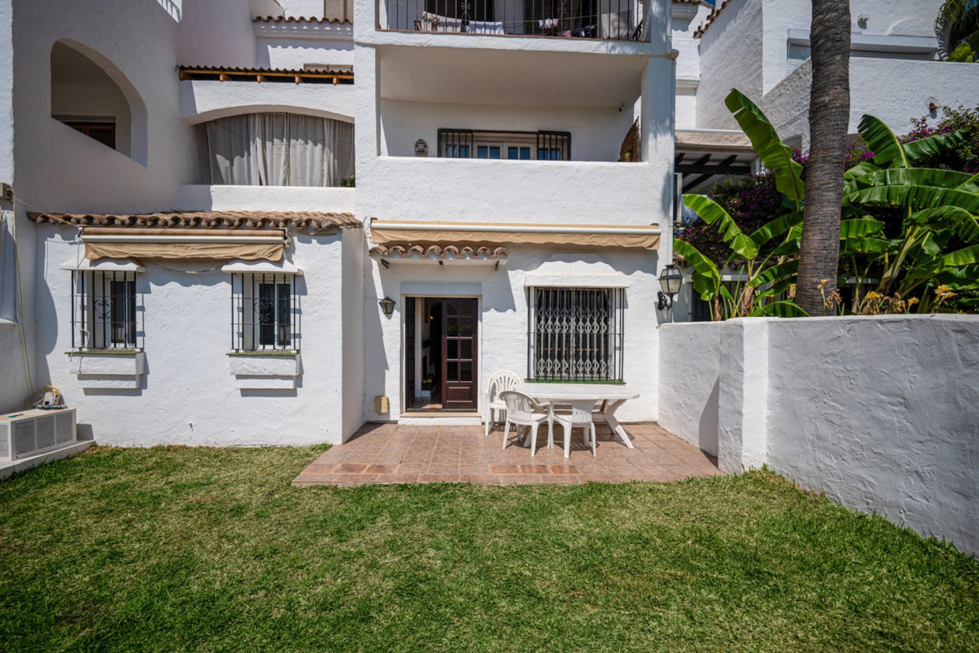 Resale - Apartment - Ground Floor Apartment - Marbella - Puerto Banús