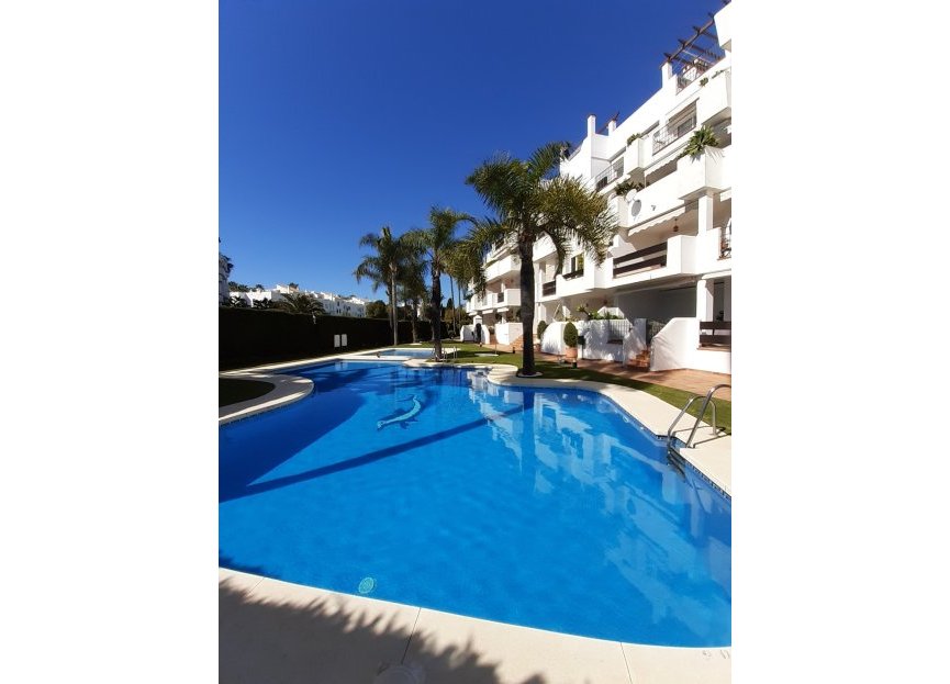 Resale - Apartment - Ground Floor Apartment - Marbella - Puerto Banús