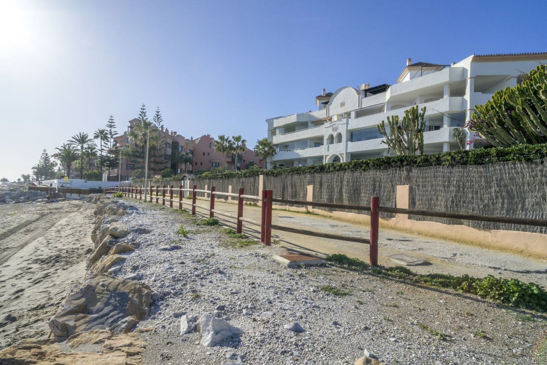 Resale - Apartment - Ground Floor Apartment - Marbella - Puerto Banús