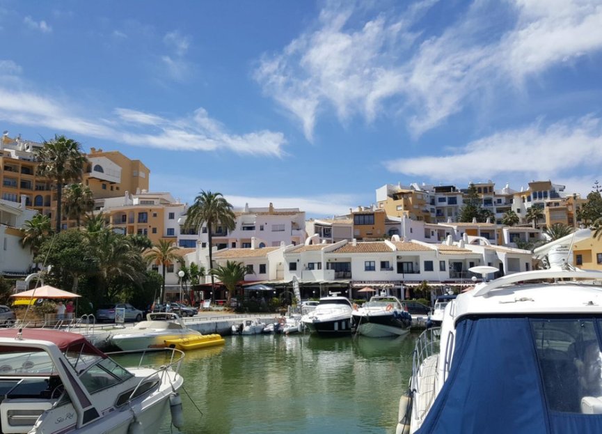 Resale - Apartment - Ground Floor Apartment - Marbella - Puerto de Cabopino