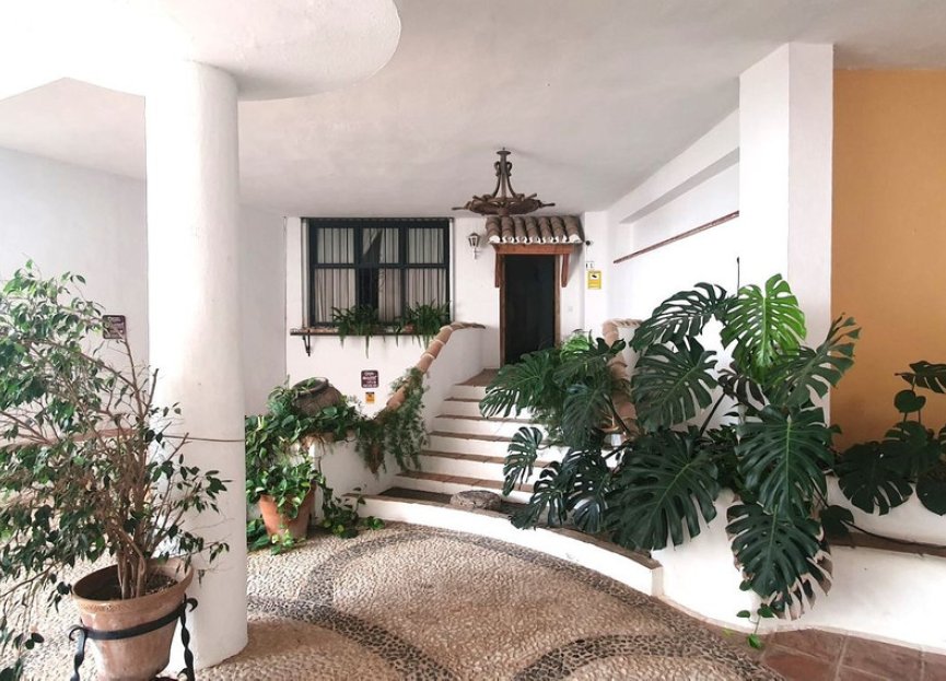 Resale - Apartment - Ground Floor Apartment - Marbella - Puerto de Cabopino