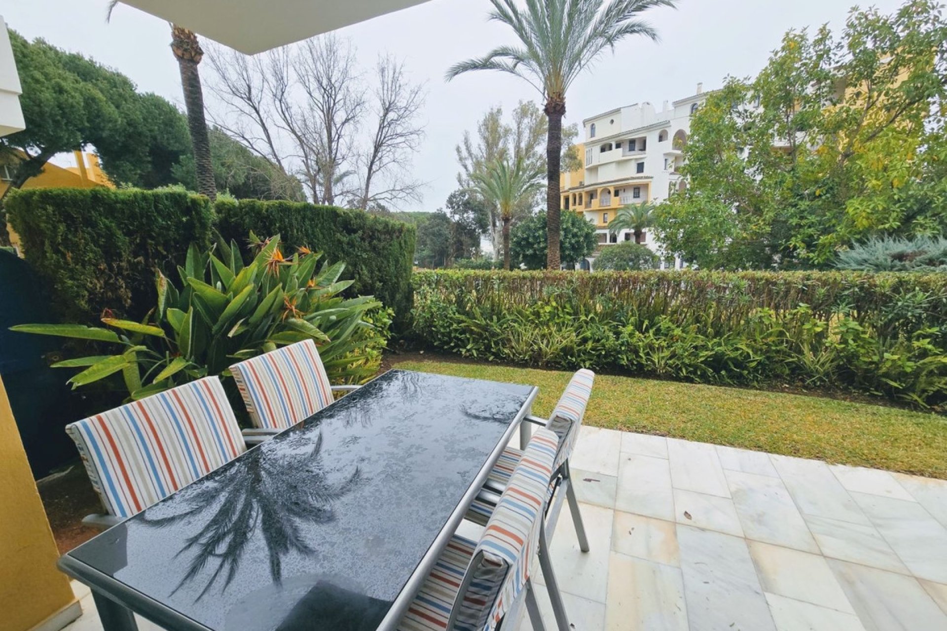 Resale - Apartment - Ground Floor Apartment - Marbella - Puerto de Cabopino