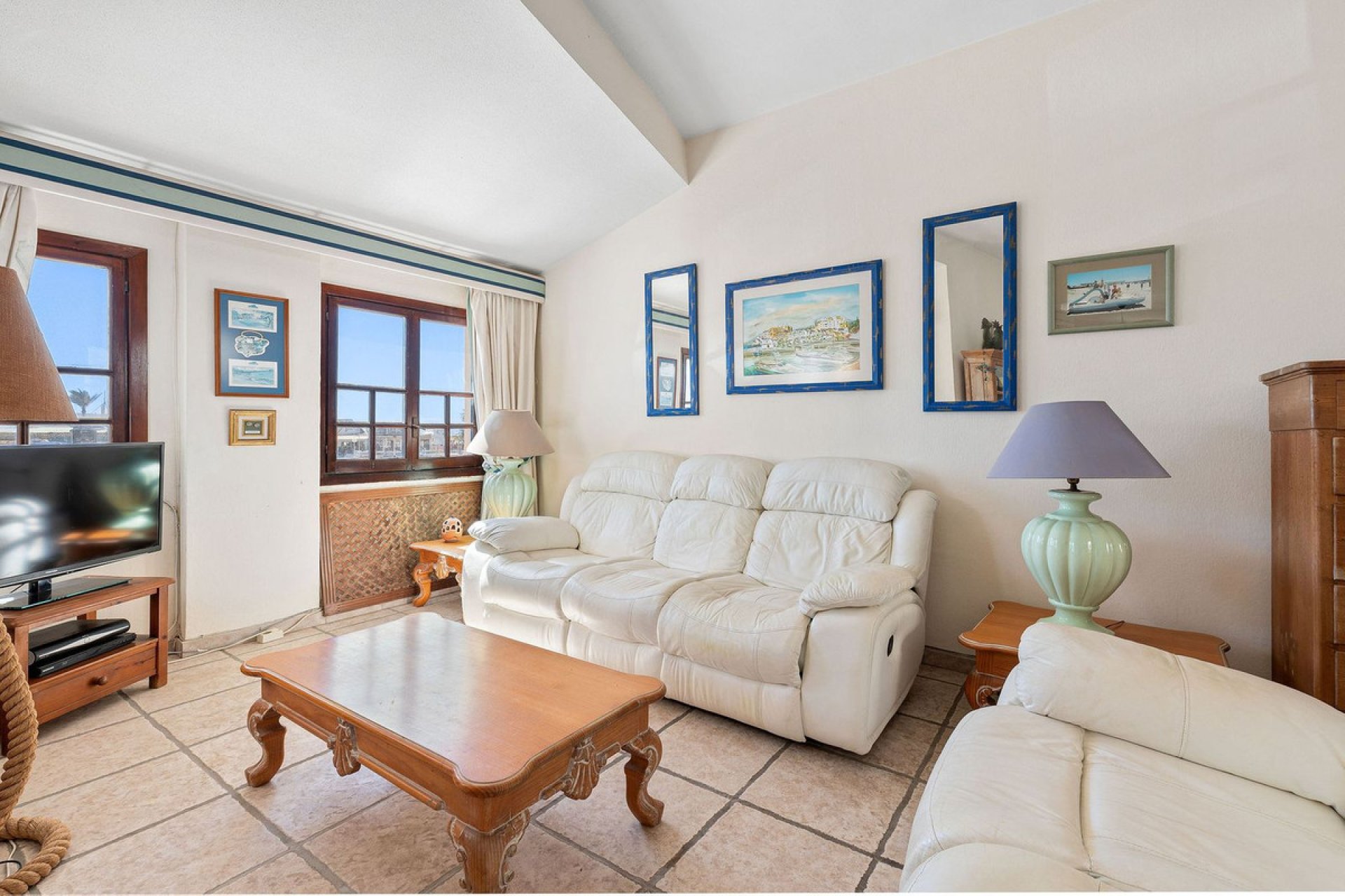 Resale - Apartment - Ground Floor Apartment - Marbella - Puerto de Cabopino