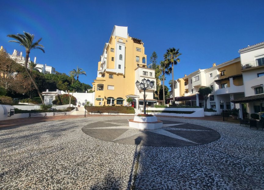 Resale - Apartment - Ground Floor Apartment - Marbella - Puerto de Cabopino