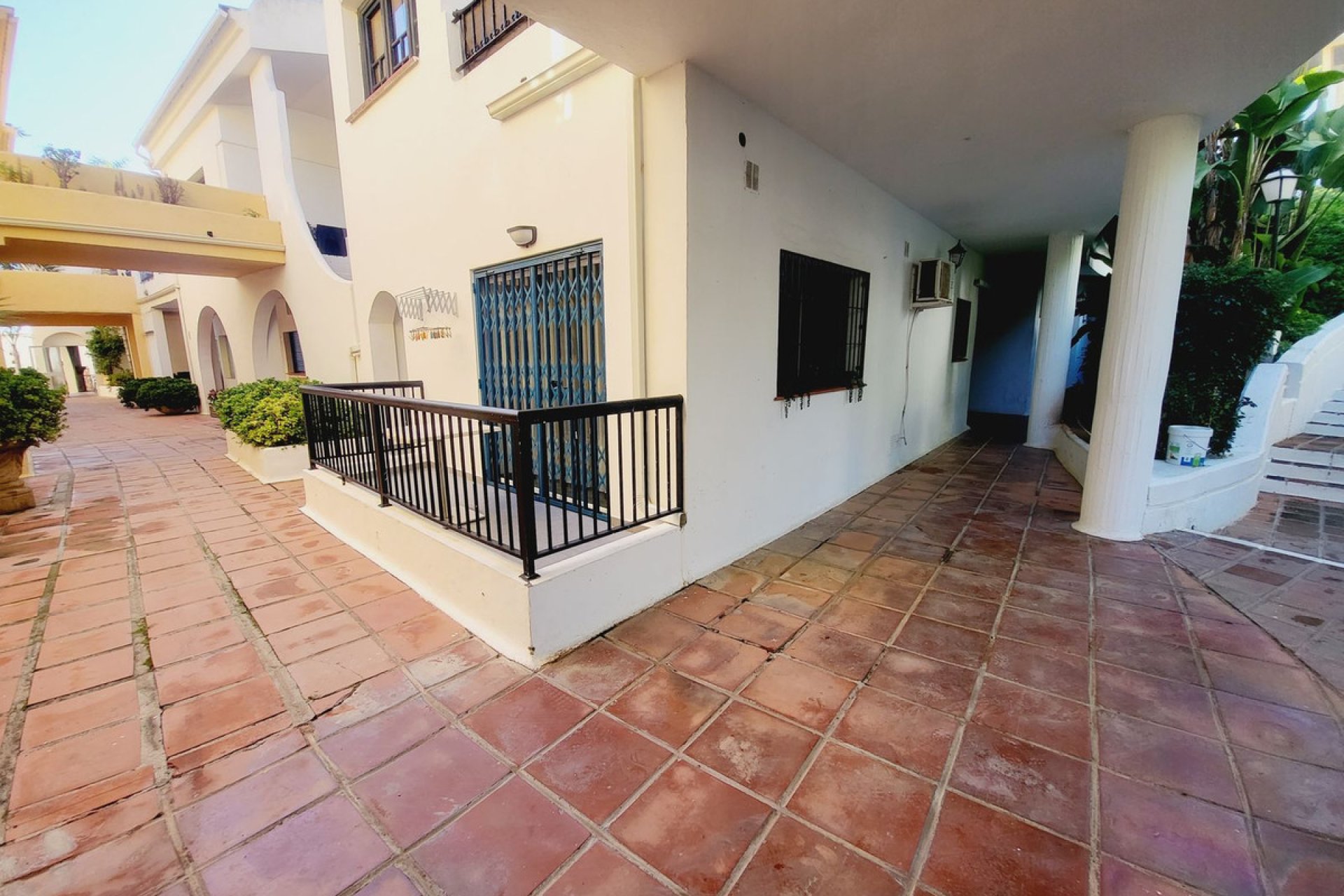 Resale - Apartment - Ground Floor Apartment - Marbella - Puerto de Cabopino