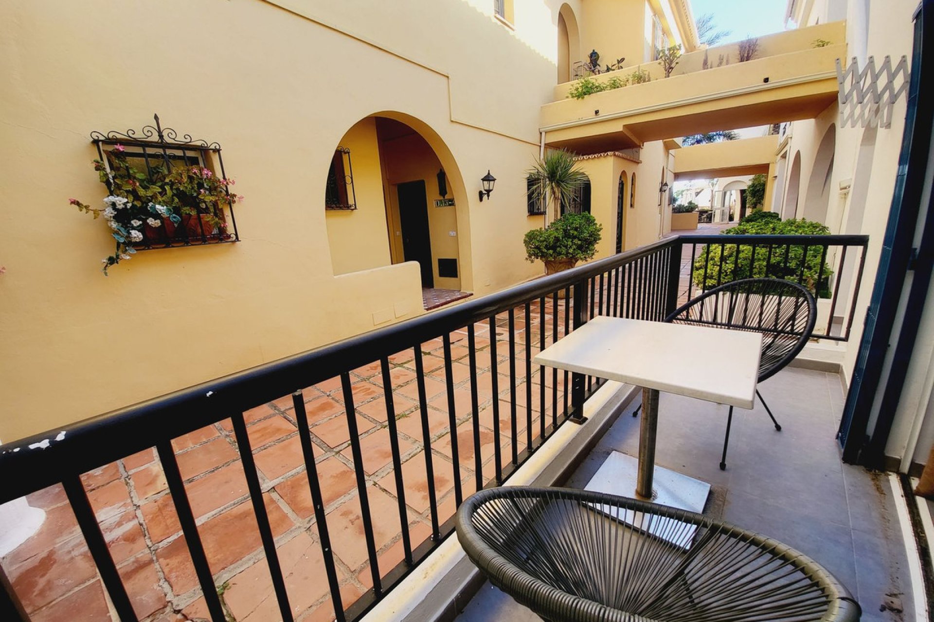 Resale - Apartment - Ground Floor Apartment - Marbella - Puerto de Cabopino