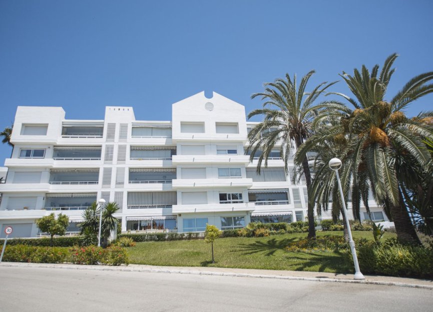 Resale - Apartment - Ground Floor Apartment - Marbella - Río Real