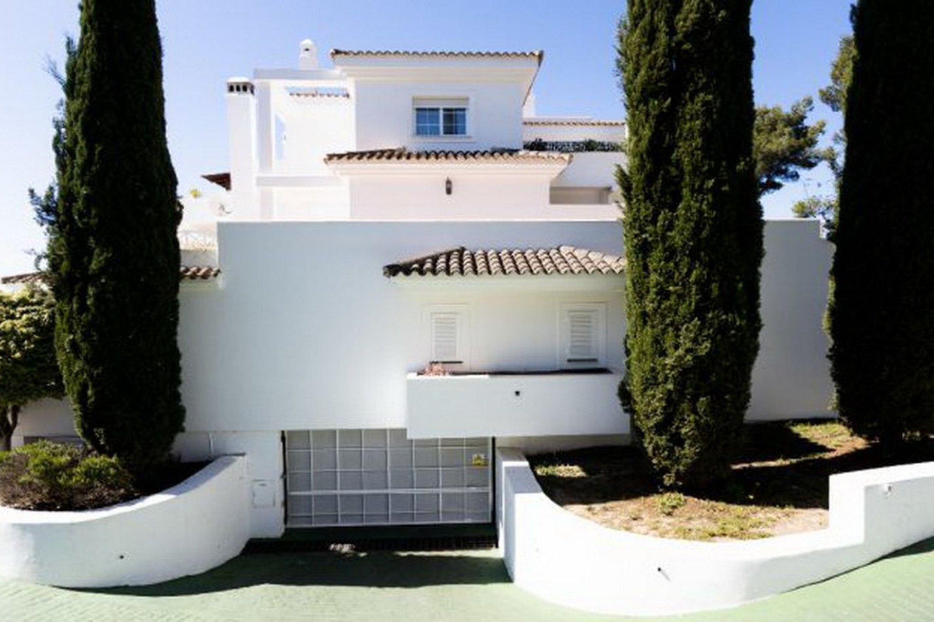 Resale - Apartment - Ground Floor Apartment - Marbella - Río Real