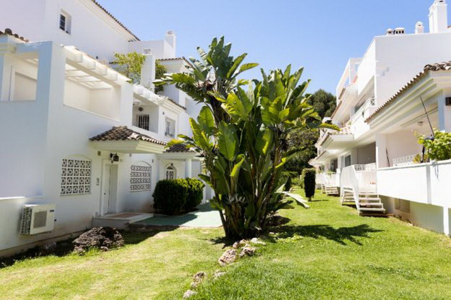 Resale - Apartment - Ground Floor Apartment - Marbella - Río Real